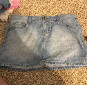 Old Navy Jean skirt thumbnail 1