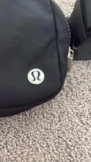 Lululemon Belt Bag thumbnail 5