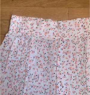 Kendall + Kylie Wide Leg Floral Pants thumbnail 4