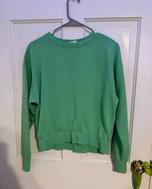 Universal Threads target crewneck thumbnail 1