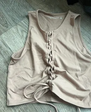 Abercrombie & Fitch small tank top thumbnail 1