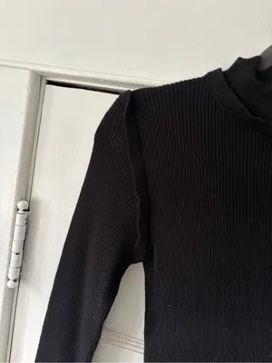 Pink Lily Black Ribbed Ruffled Mock Neck Sweater thumbnail 5