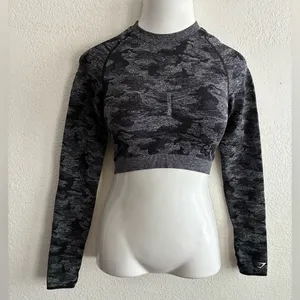 Gymshark Women's Adapt Black Camo Seamless Long Sleeve Crop Top M thumbnail 4