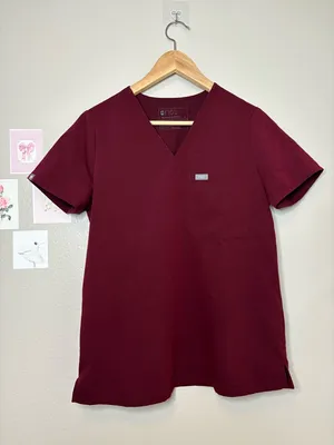 Figs scrubs top maroon red burgundy size small unisex thumbnail 2