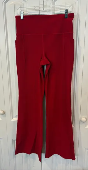 Athleta red salutation stash rib flare pants size large thumbnail 1