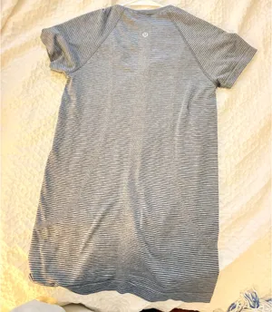 Lululemon Gray Striped Swiftly Tech thumbnail 2