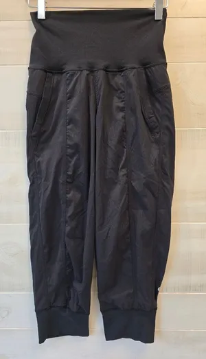 {2} Lululemon In Flux Harem Jogger Pant Black thumbnail 1