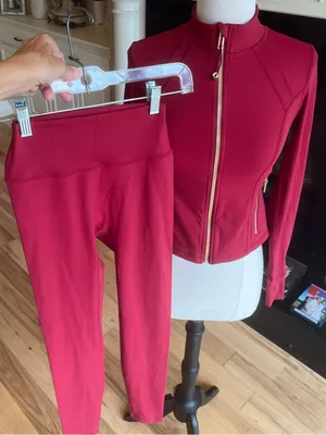 Women's Cranberry Red Active Zip Jacket & Leggings Set New Size XS thumbnail 4