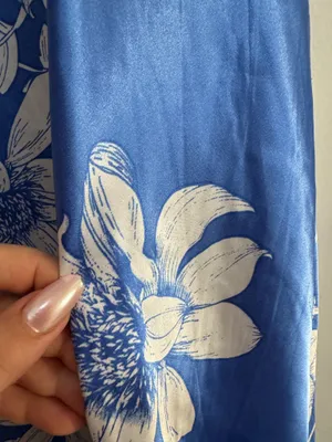Sincerely Jules floral satin dress white and blue size M thumbnail 2