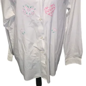 Karen Scott Cotton Rich White Button-Up Shirt Embroidered Heart Patterns Beaded thumbnail 3