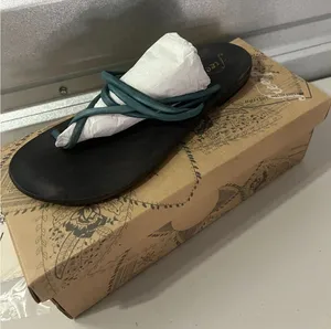 Free People Black Teal‎ Leather Strappy Thong Sandals Size 38 EU/8 Made in India thumbnail 1