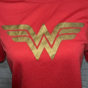 Wonder Woman - Red Gold T-Shirt - S thumbnail 2
