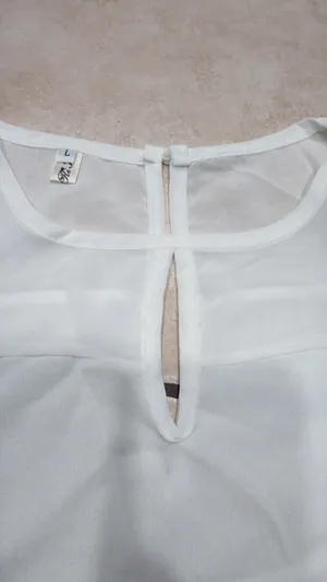 Sleeveless Keyhole Front Chiffon Romper White L Lined Elastic Waist Cutout thumbnail 3
