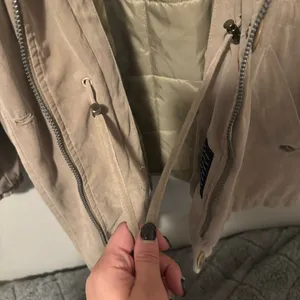 London Fog Women’s Medium Beige Mid-Heavy Weight Coat thumbnail 5