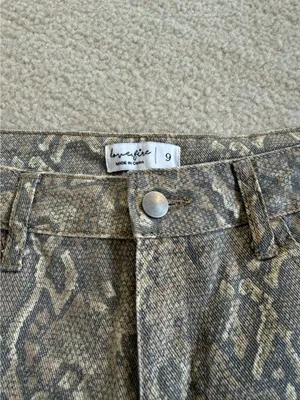 Snakeskin Wide thumbnail 3
