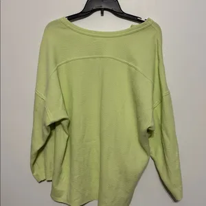Maurices Soft Neon Green/Yellow Textured V-Neck High Low Top thumbnail 8