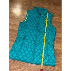 The North Face Puffer Vest Size XS thumbnail 7