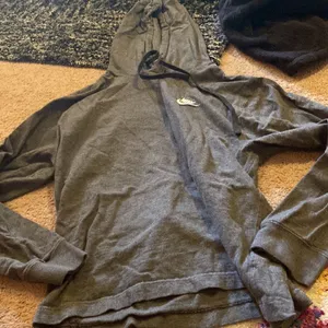 Nike hooded‎ long sleeve small thumbnail 2