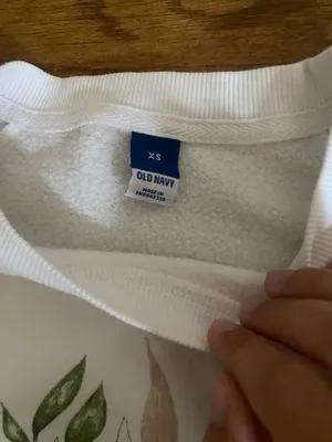 Old Navy sweatshirt  thumbnail 2