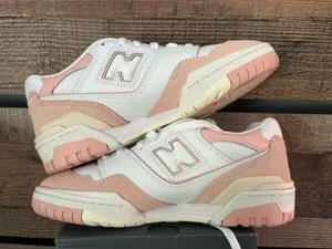 New Balance Sneakers Women’s pink and white thumbnail 1