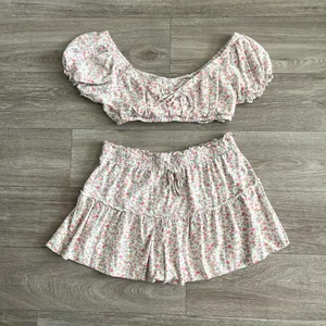 Aeropostale two-piece floral set - large thumbnail 2