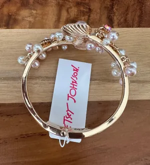 Betsey Johnson Gold Tone Seashell Hinge Bangle With Shaky Faux Pearl & Crystal thumbnail 2