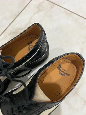 Dr. Martens Black 3898 Bex Smooth Leather Brogue Shoes Size 8 US $160 thumbnail 3