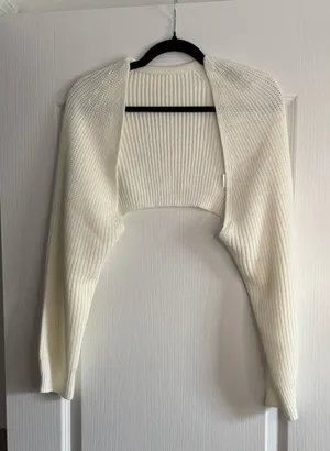Cropped Cardigan in Cream Small White thumbnail 1