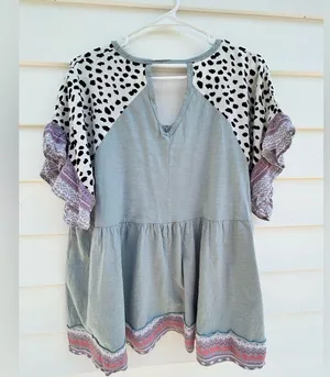 Women's Gray and Patterned Top Size L thumbnail 4