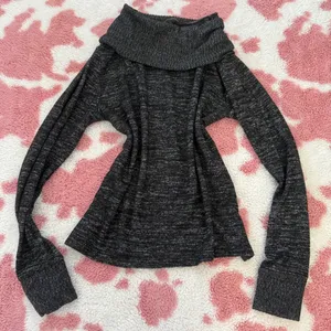 Banana Republic Y2K Charcoal Marl Off Shoulder Sweater Top XS ✨ Cozy Soft Girl thumbnail 4