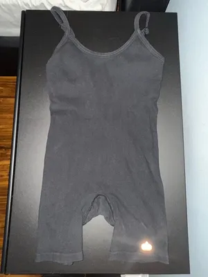 Alo Seamless Ribbed Mellow Onesie - Black thumbnail 7
