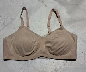 Honeylove Seamless Nude Wireless Bra large 38B/C Tan Size undefined thumbnail 1