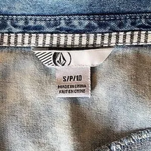 VOLCOM Denim Blue Jean Long Sleeve Button Up Down Shirt ~ Woman's Size 10 thumbnail 5