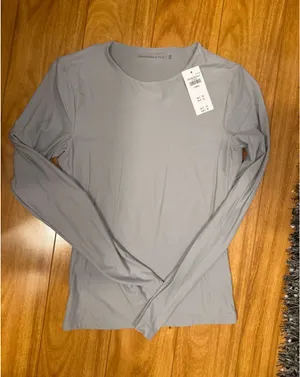 Abercrombie Seamless Long Sleeve thumbnail 1