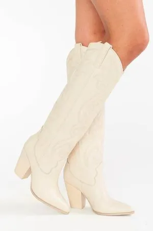 Steve Madden NWT  Lasso Western Boot in bone. Size 7 thumbnail 1