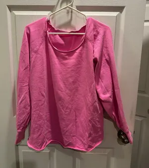 Women's Pink Long-Sleeve Scoop Neck Top thumbnail 1