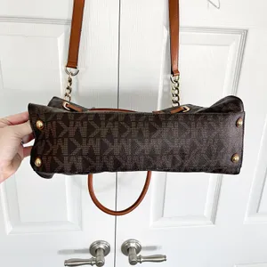 Michael Kors Hamilton Large East West Monogram Shoulder Tote thumbnail 14