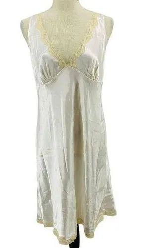 Victoria's Secret Nightgown Ivory Satin Lace Trim V Neck & Back Large Y2K Bridal thumbnail 1