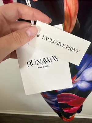 Runaway NWT Posey Maxi Dress Maeve Print Bold Multi Floral Medium thumbnail 7