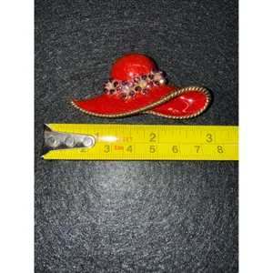 Vintage Red Hat Brooch Red Purple Rhinestone Enamel Accessory‎ thumbnail 4