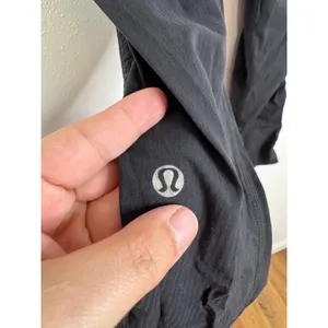 Lululemon Beyond the Studio Jogger Black Ribbed Swift Pants Womens Size 4 thumbnail 3