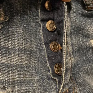American Eagle Outfitters Hi-Rise Festival Distressed Jean Shorts Size 4 thumbnail 10