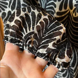 LOFT Black &‎ White Leaf Print Blouse Small Long Sleeve Ruffles Lined Textured thumbnail 6