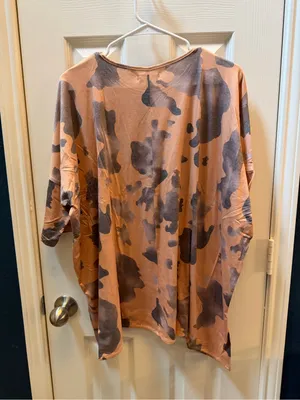 NWT Southern Stitch Camo Print Tee in Brown & Charcoal thumbnail 3