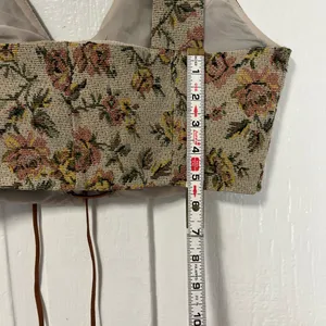 NWT Cider Natural Garden Tie Lace front Tapestry cropped top size small thumbnail 7