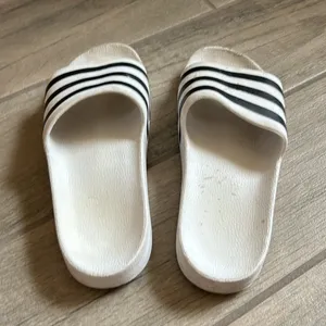 Adidas slides thumbnail 4