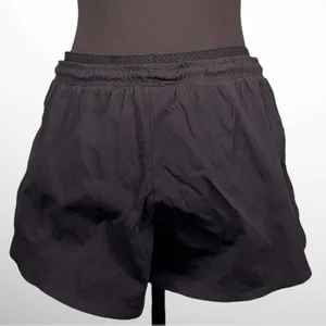 Women’s Athleta Crest 2 in 1 Hiking Shorts Black Size 10 thumbnail 2