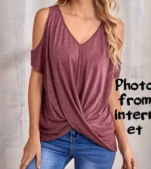 New EMERY ROSE Cold Shoulder Wrap Cross Tee Size L thumbnail 2