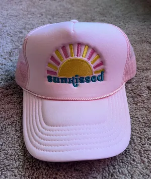 Sun kissed Trucker Hat Pink thumbnail 2