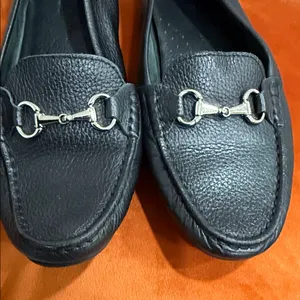 Black Leather Loafers Size 8.5 thumbnail 2